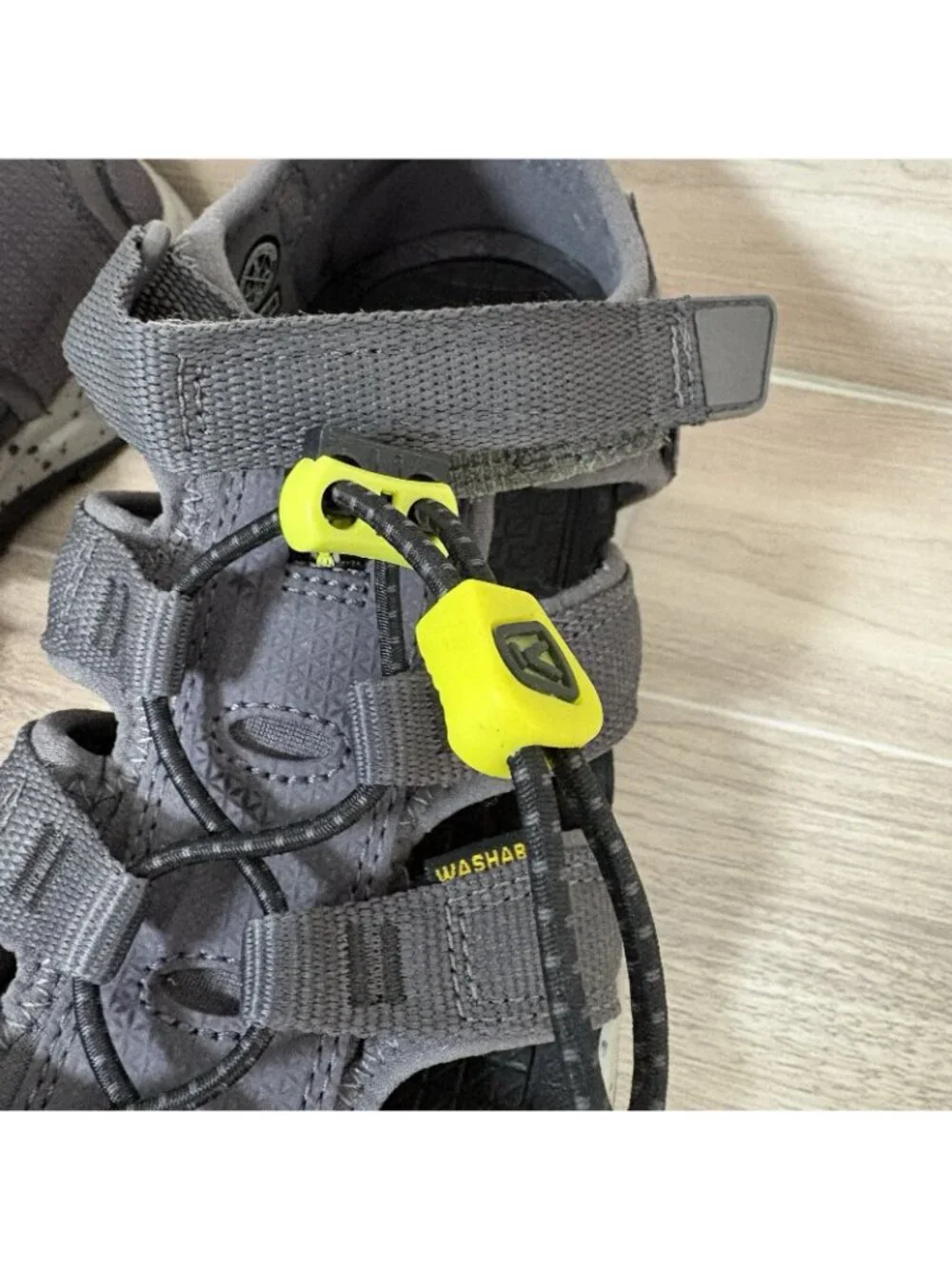Keen Sandals Youth Size 5 Gray Adjustable Toggle Waterproof Hiking Sport